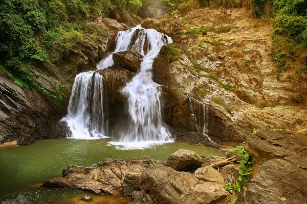 เขาหลวง เส้นยอดฝามี–เนินลมฝน