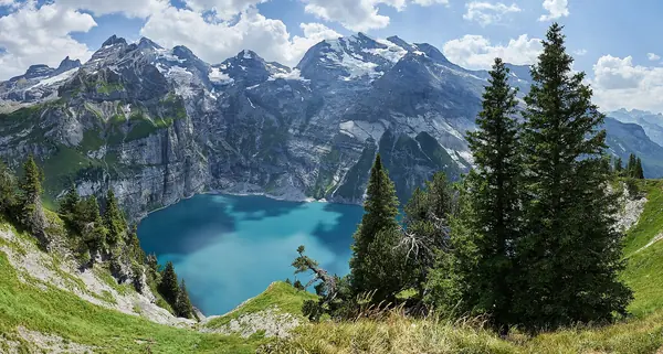 ทะเลสาบโอชิเนน (Oeschinensee)