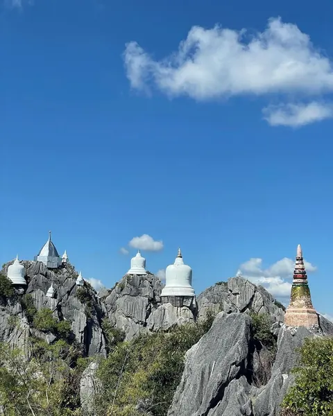 วัดเฉลิมพระเกียรติพระจอมเกล้าราชานุสรณ์